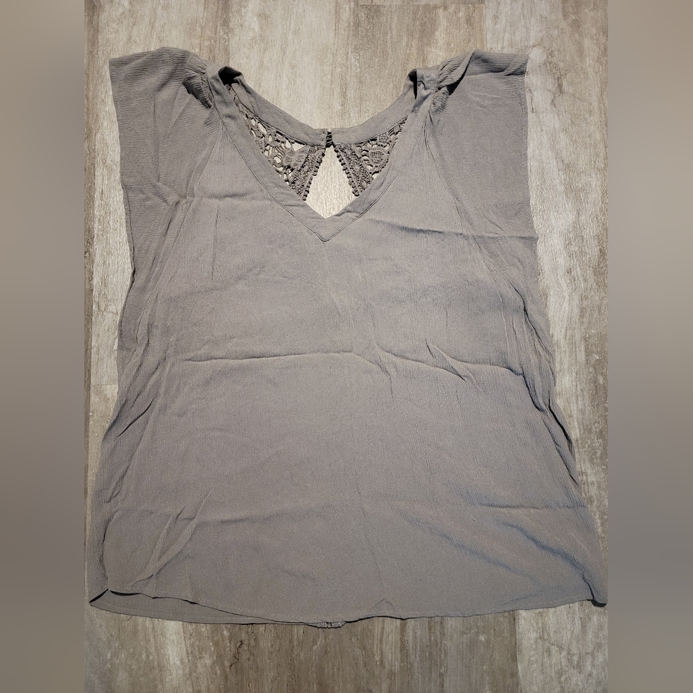 Torrid Gray Top ❤️ 5 for $25 ❤️